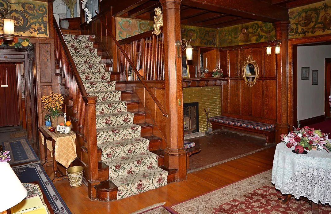 Saravilla Bed & Breakfast-1
